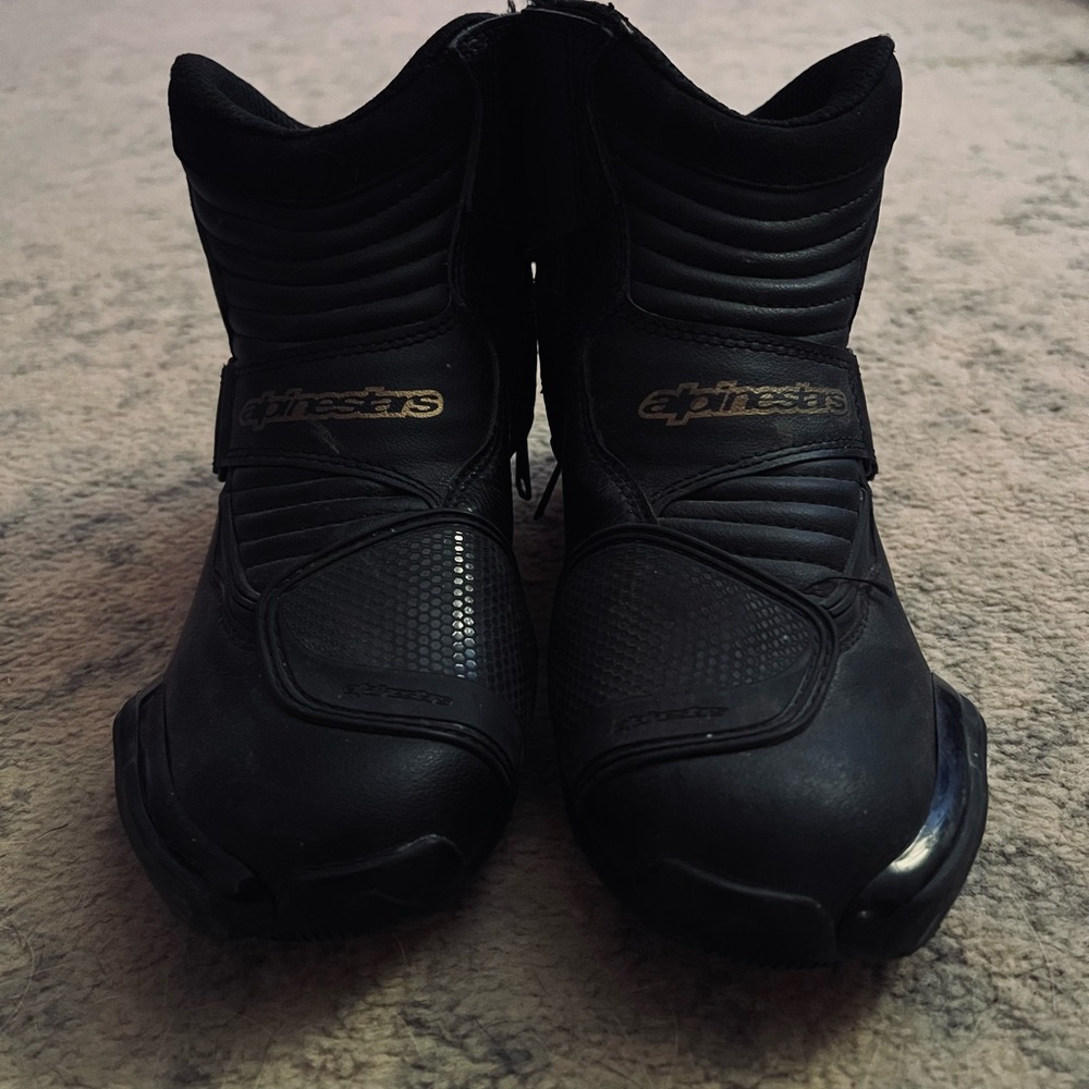 Alpinestars Stella women’s motorcycle boots